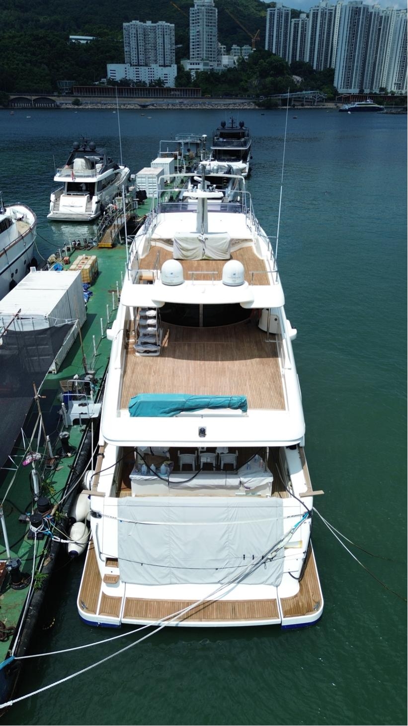 图24_第14页_2014 Custom Line Navetta 33(4).jpg